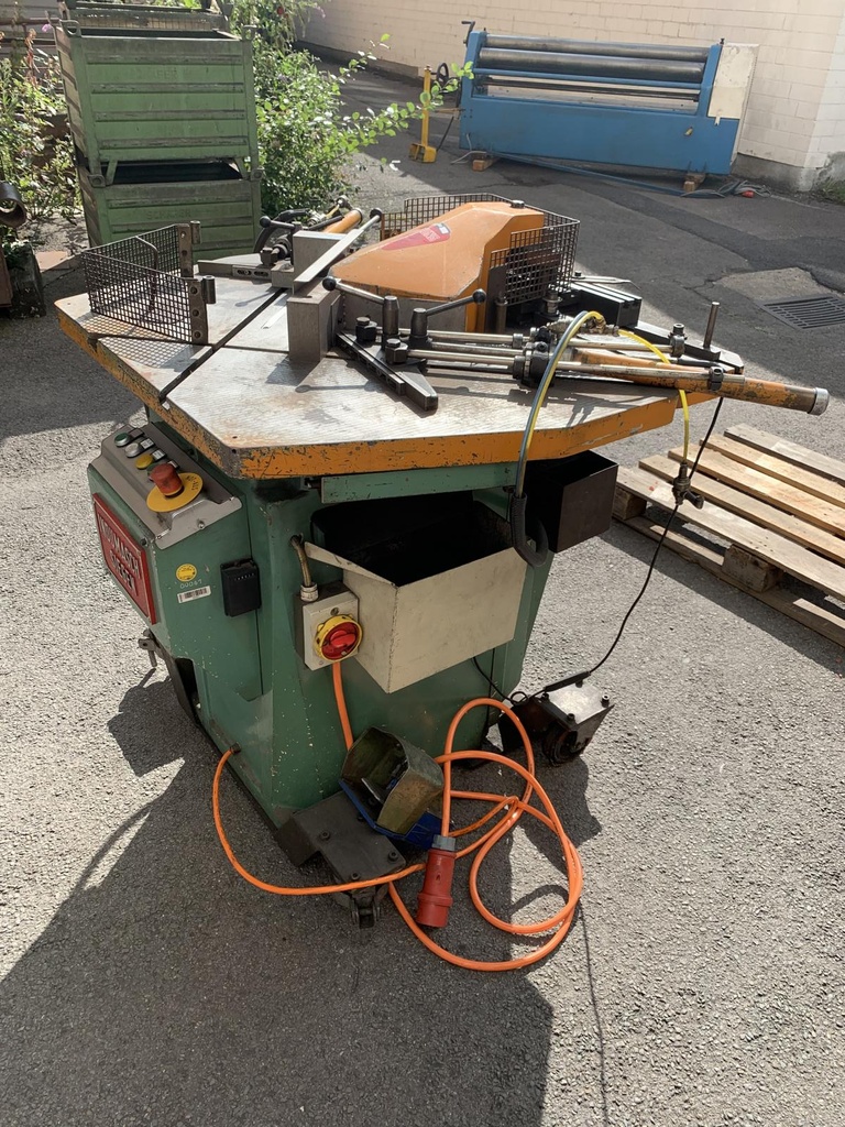 K1600_IMG_2145.JPG