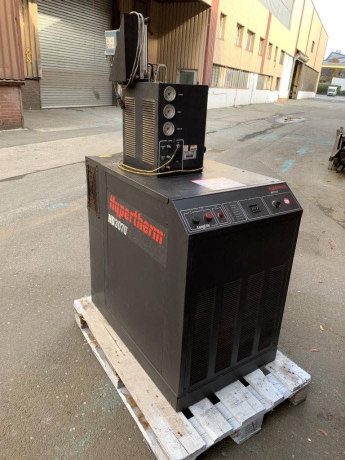 Auction For Hypertherm HD 3070 mit Gaskonsole
