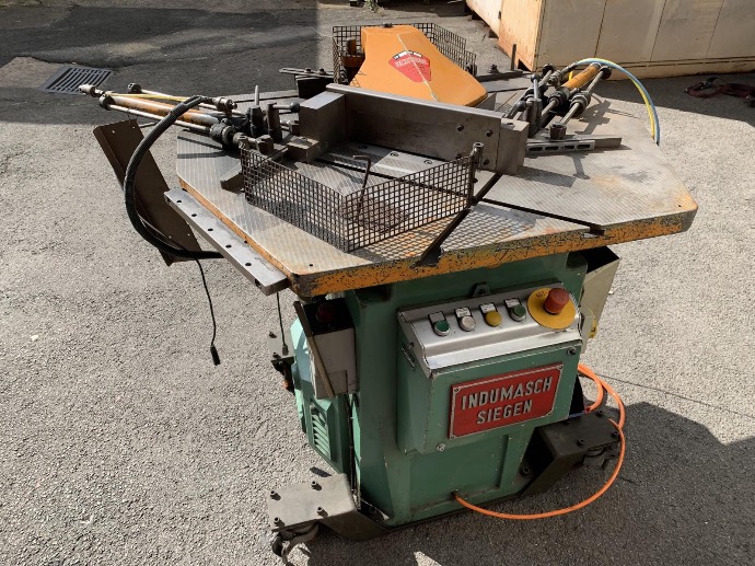 Auction For Ausklingmaschine INDUMASCH 254